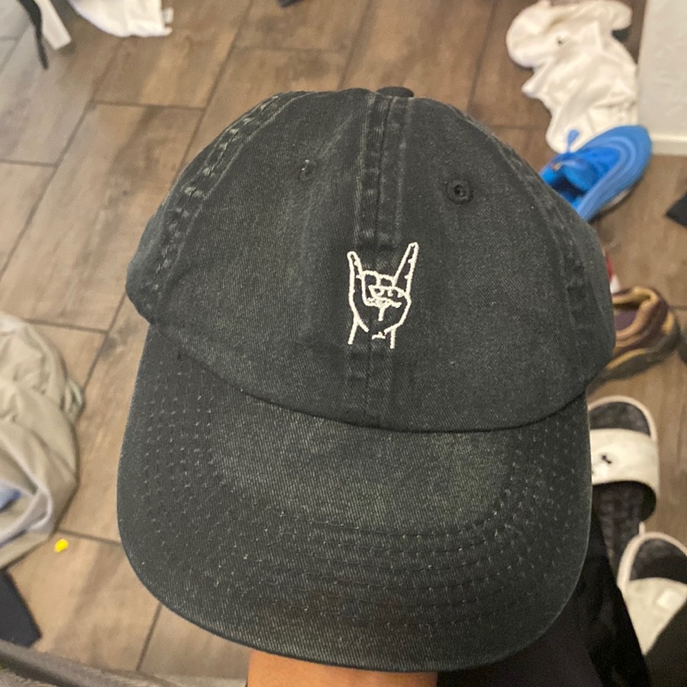 Black and white hat